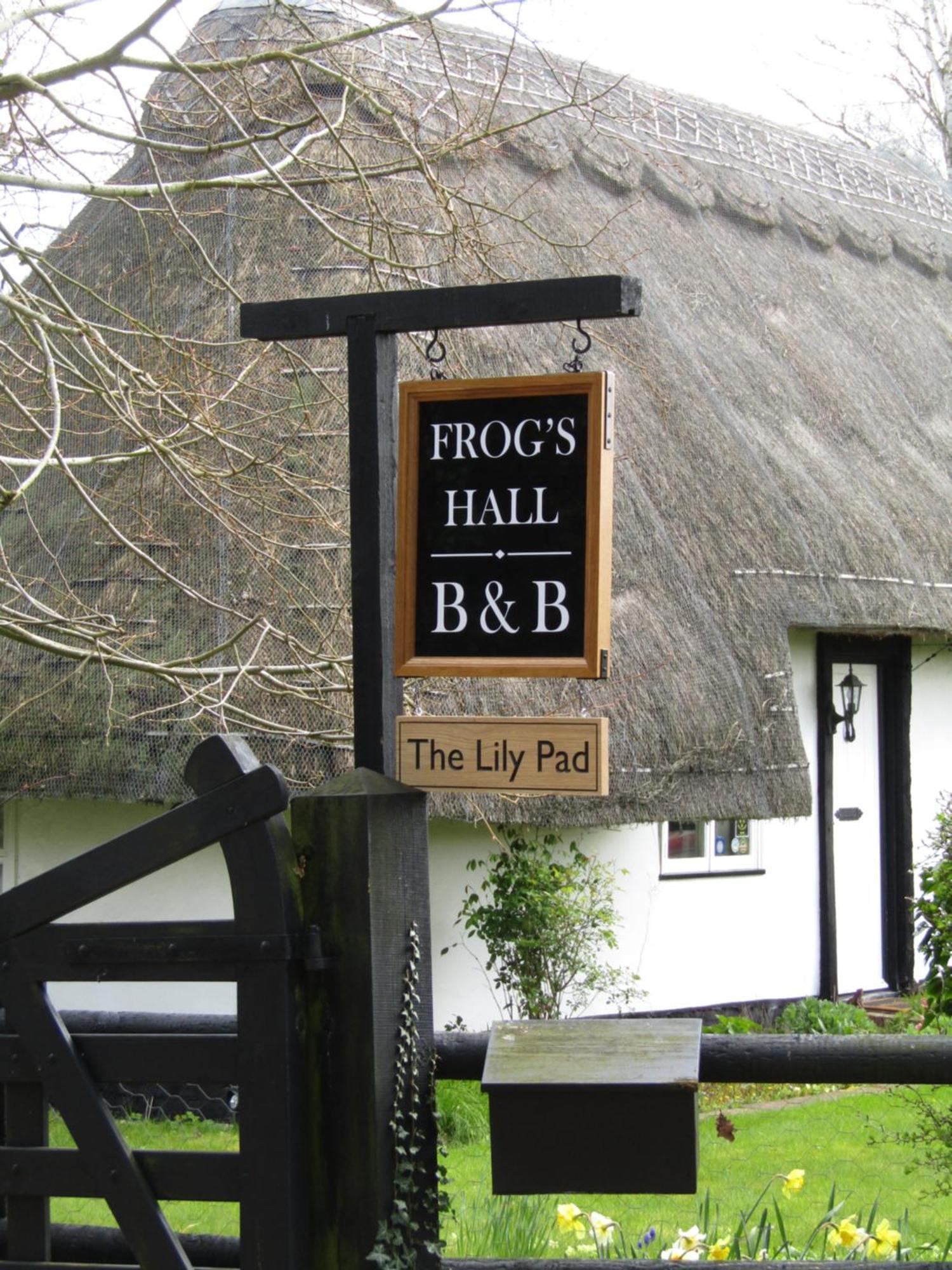 Frogs Hall B&B Eye  Esterno foto